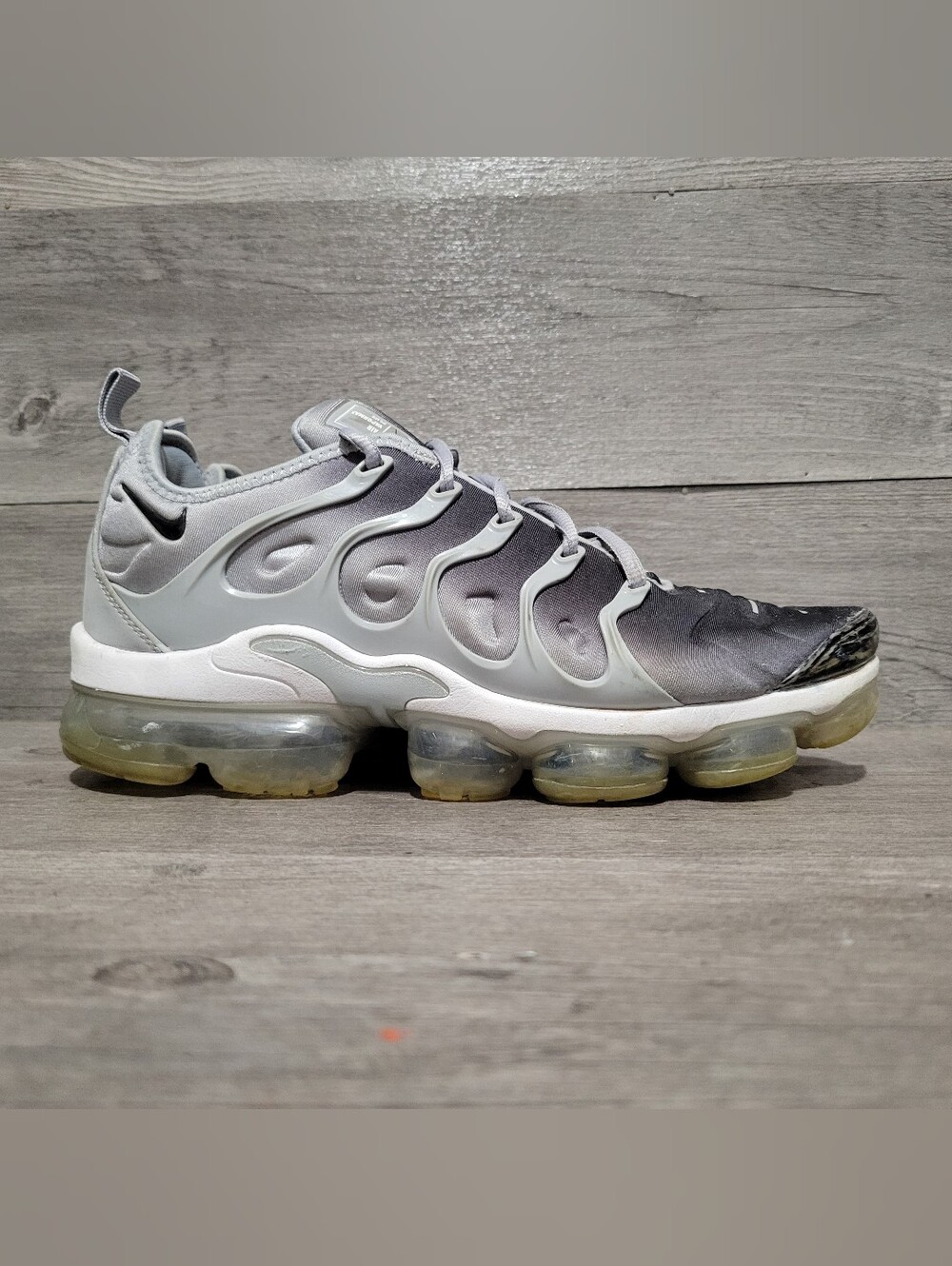 Nike Air Vapormax Plus Mens Size 9.5 Silver Gradient Grey 924453-007